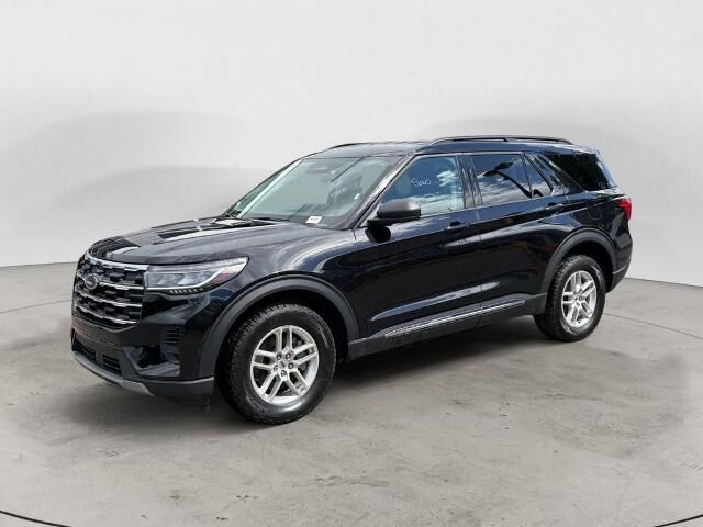 2025 Ford Explorer Active — photo 1 of 39