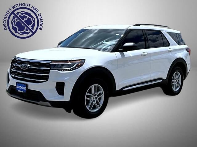 2025 Ford Explorer Active — photo 1 of 13