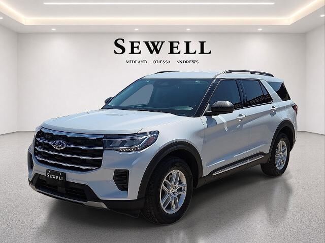2025 Ford Explorer Active — photo 1 of 26