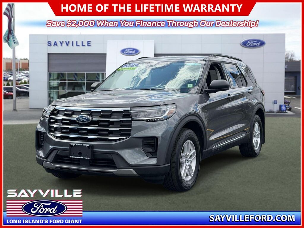 2025 Ford Explorer Active — photo 1 of 14