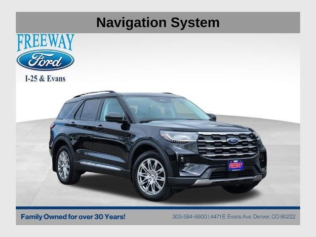 2025 Ford Explorer Active — photo 1 of 26