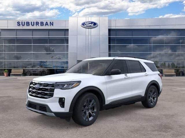 2026 Ford Explorer Active — photo 1 of 13