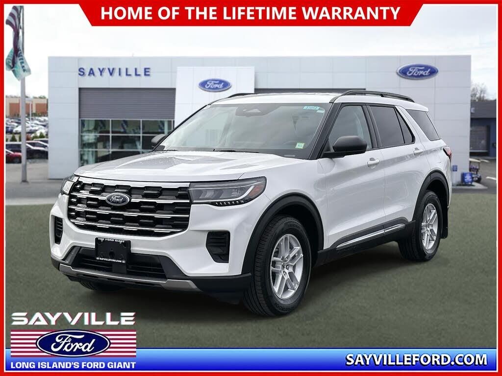 2025 Ford Explorer Active — photo 1 of 1