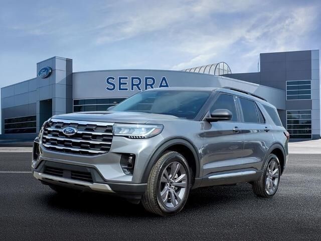 2025 Ford Explorer Active — photo 1 of 26
