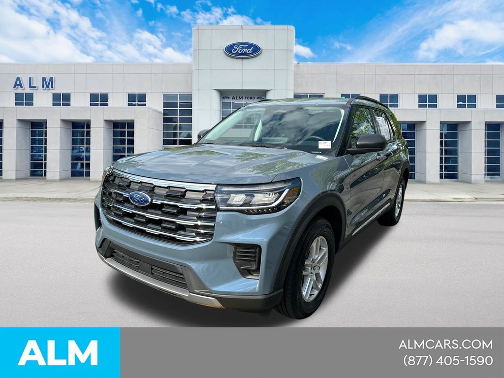2025 Ford Explorer Active — photo 1 of 13