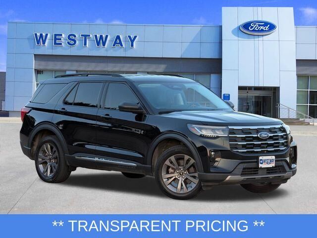 2025 Ford Explorer Active — photo 1 of 65