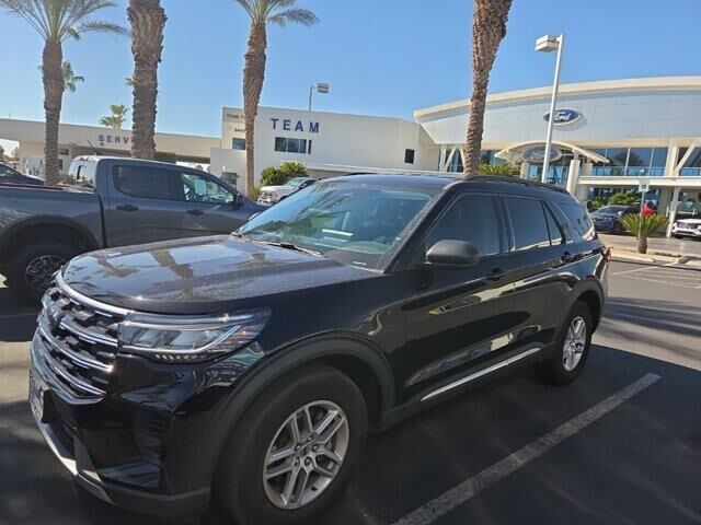 2025 Ford Explorer Active — photo 1 of 40