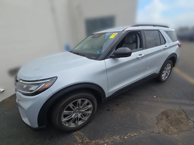 2026 Ford Explorer Active — photo 1 of 26