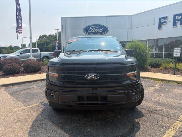 2025 Ford Explorer Active — photo 1 of 24