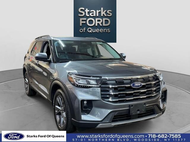 2025 Ford Explorer Active — photo 1 of 13