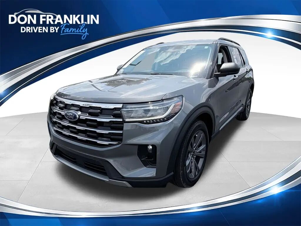 2025 Ford Explorer Active — photo 1 of 26