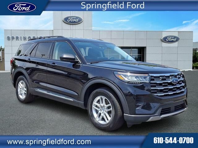 2025 Ford Explorer Active — photo 1 of 52
