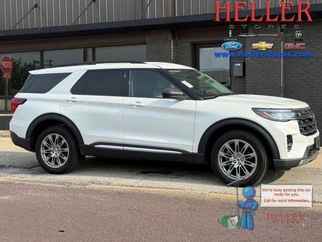 2025 Ford Explorer Active — photo 1 of 26