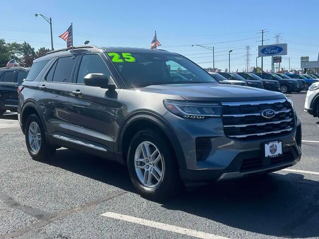 2025 Ford Explorer Active