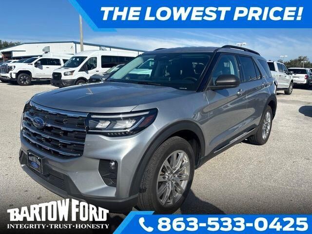 2025 Ford Explorer Active — photo 1 of 12