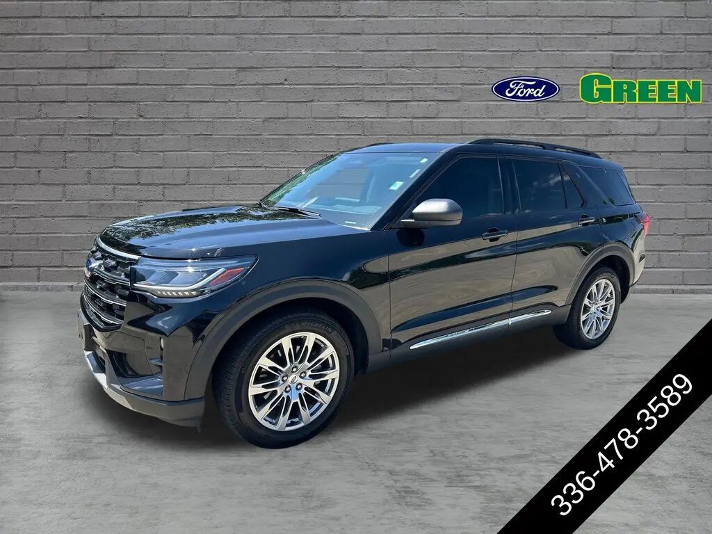 2025 Ford Explorer Active — photo 1 of 54