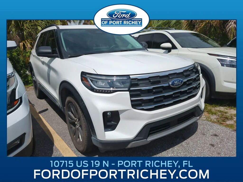 2025 Ford Explorer Active — photo 1 of 4