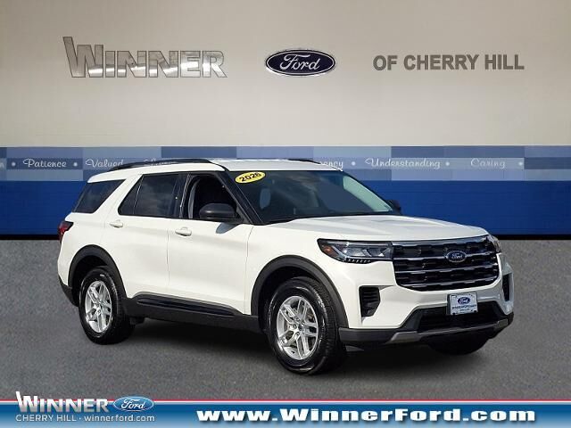 2026 Ford Explorer Active — photo 1 of 26