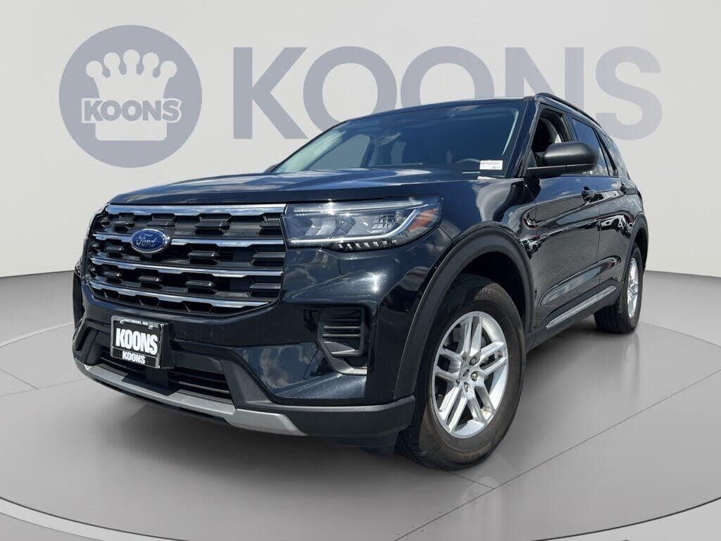 2025 Ford Explorer Active — photo 1 of 2