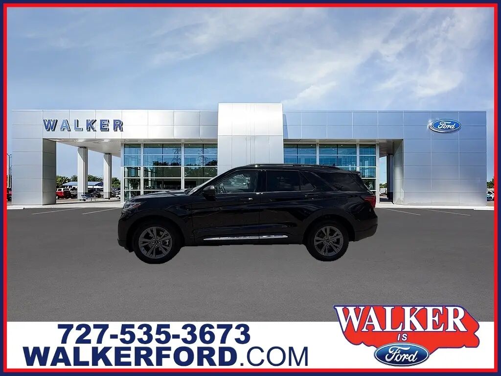 2025 Ford Explorer Active — photo 1 of 18