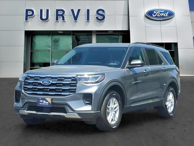 2025 Ford Explorer Active — photo 1 of 11