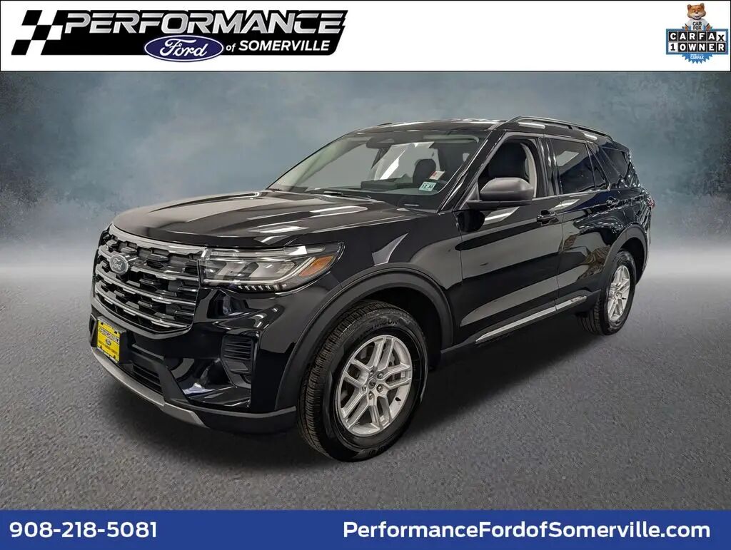 2025 Ford Explorer Active — photo 1 of 13