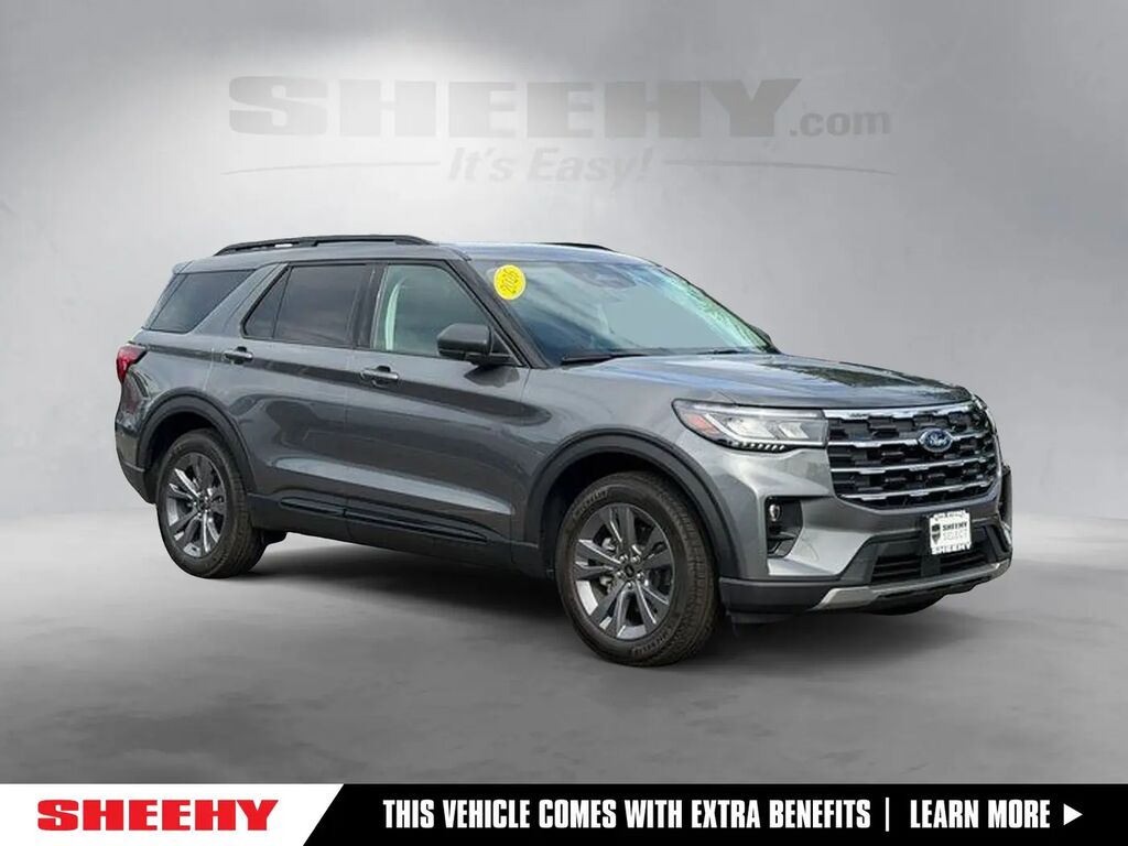 2026 Ford Explorer Active — photo 1 of 13