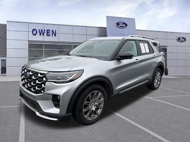 2025 Ford Explorer Platinum — photo 1 of 13