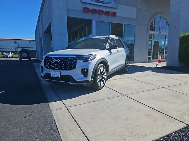 2025 Ford Explorer Platinum