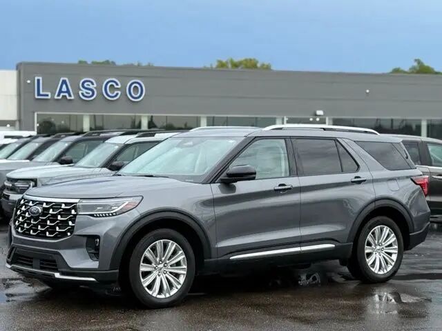 2025 Ford Explorer Platinum — photo 1 of 13