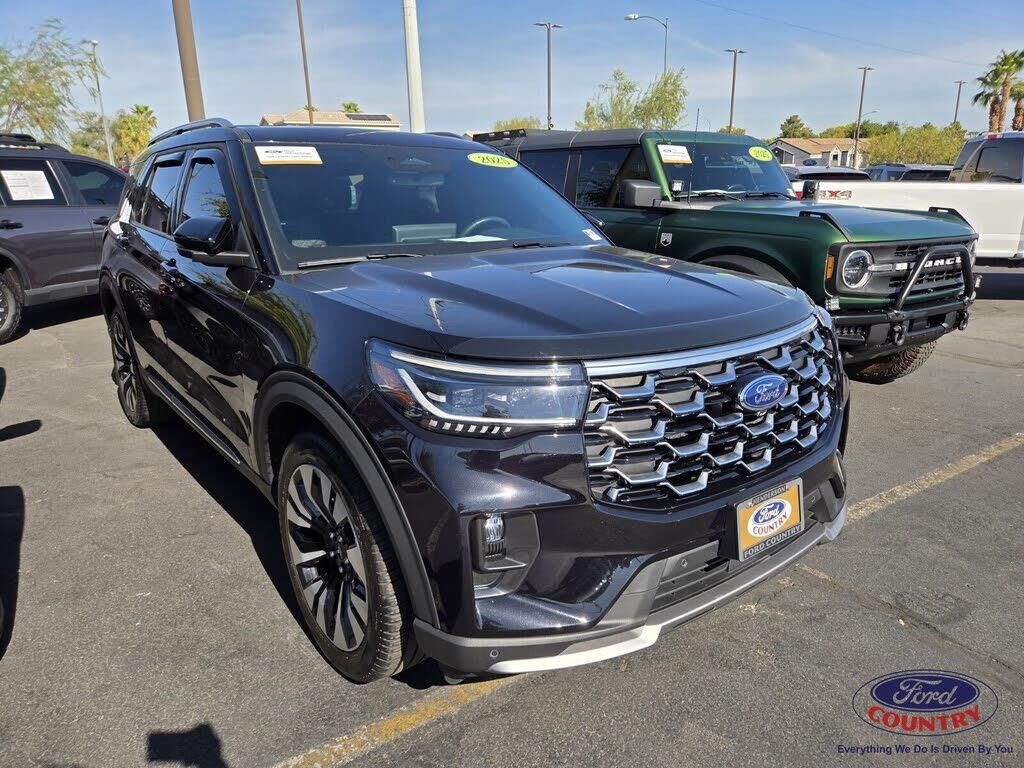2025 Ford Explorer Platinum — photo 1 of 1