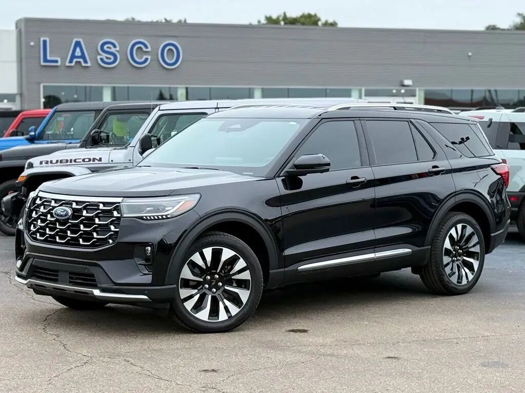 2026 Ford Explorer Platinum — photo 1 of 13