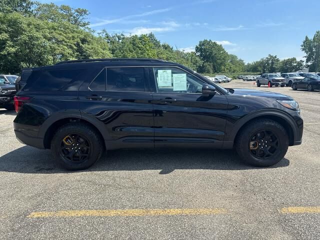 2026 Ford Explorer Tremor — photo 1 of 39