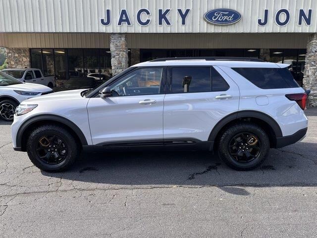 2026 Ford Explorer Tremor — photo 1 of 26