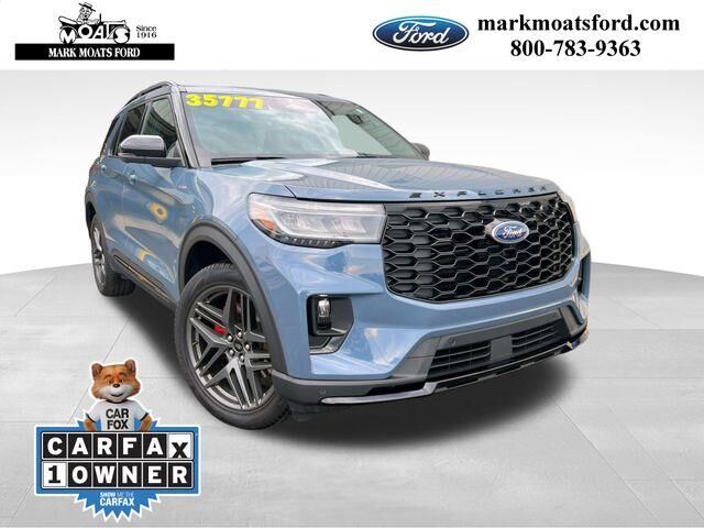 2025 Ford Explorer ST-Line — photo 1 of 26
