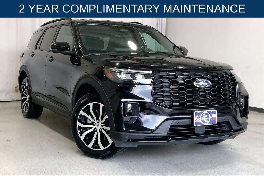 2025 Ford Explorer ST-Line — photo 1 of 13