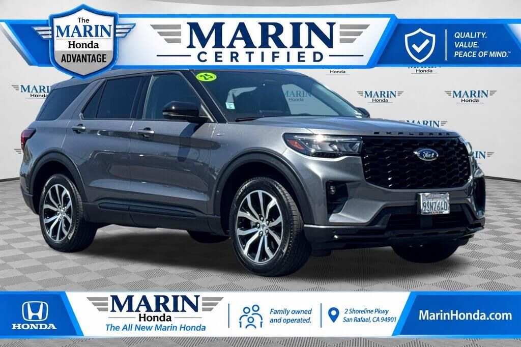 2025 Ford Explorer ST-Line — photo 1 of 10