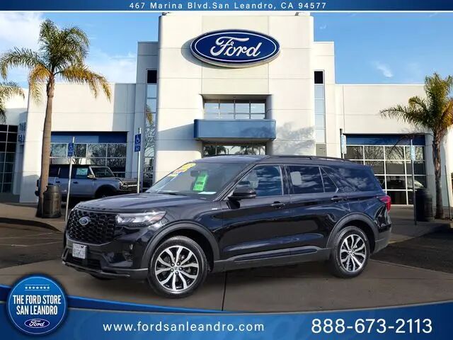 2025 Ford Explorer ST-Line