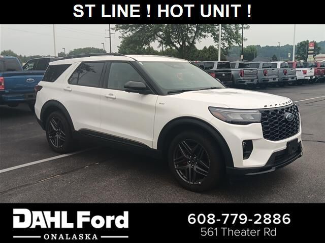 2025 Ford Explorer ST-Line — photo 1 of 13
