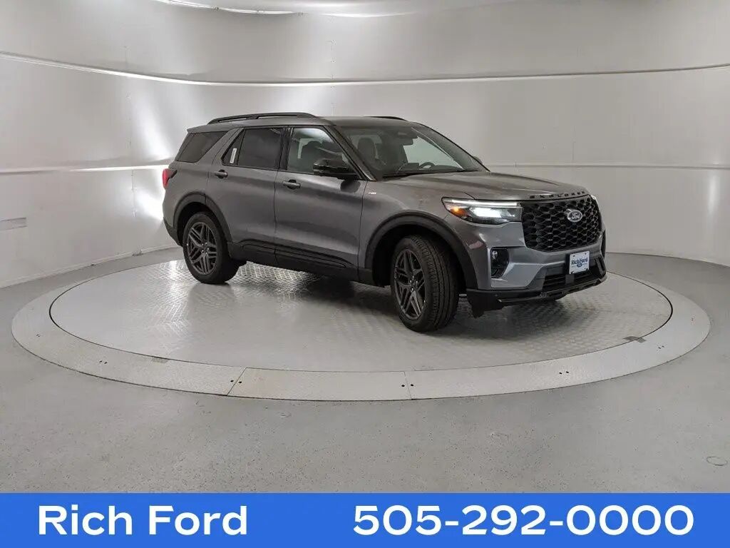 2025 Ford Explorer ST-Line — photo 1 of 13