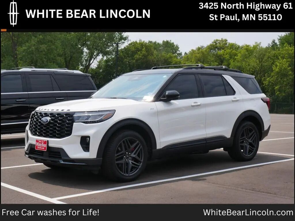 2025 Ford Explorer ST-Line — photo 1 of 9