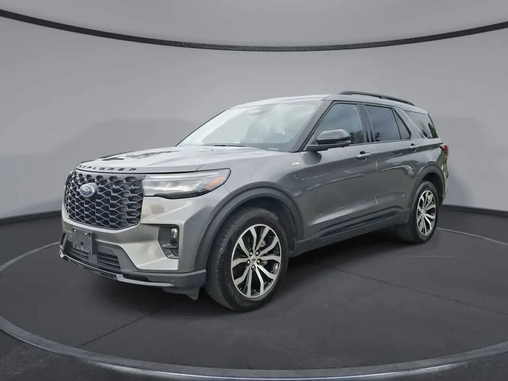 2025 Ford Explorer ST-Line — photo 1 of 13