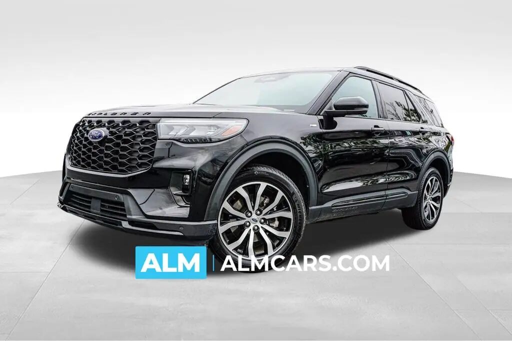 2025 Ford Explorer ST-Line — photo 1 of 32