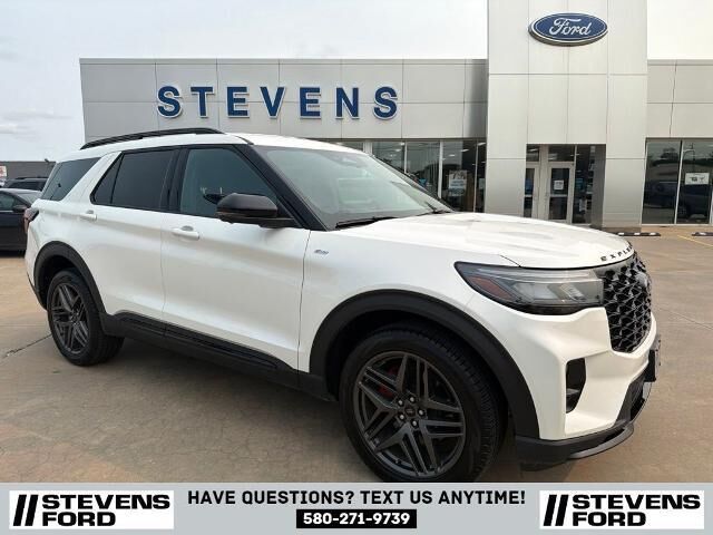 2025 Ford Explorer ST-Line — photo 1 of 26