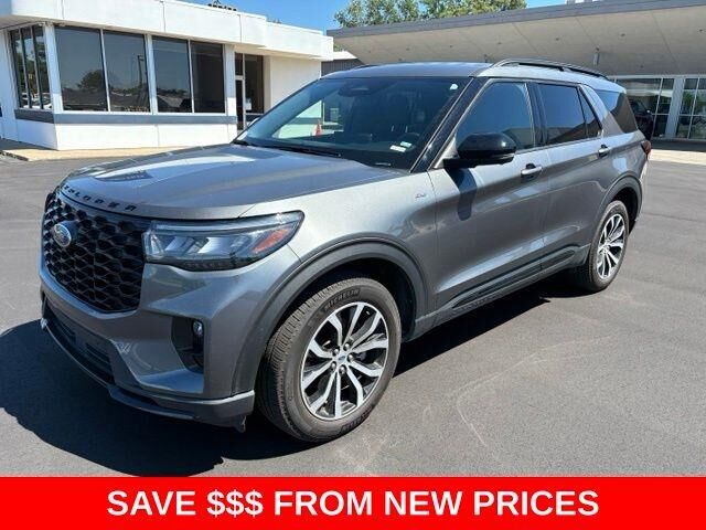 2026 Ford Explorer ST-Line — photo 1 of 13