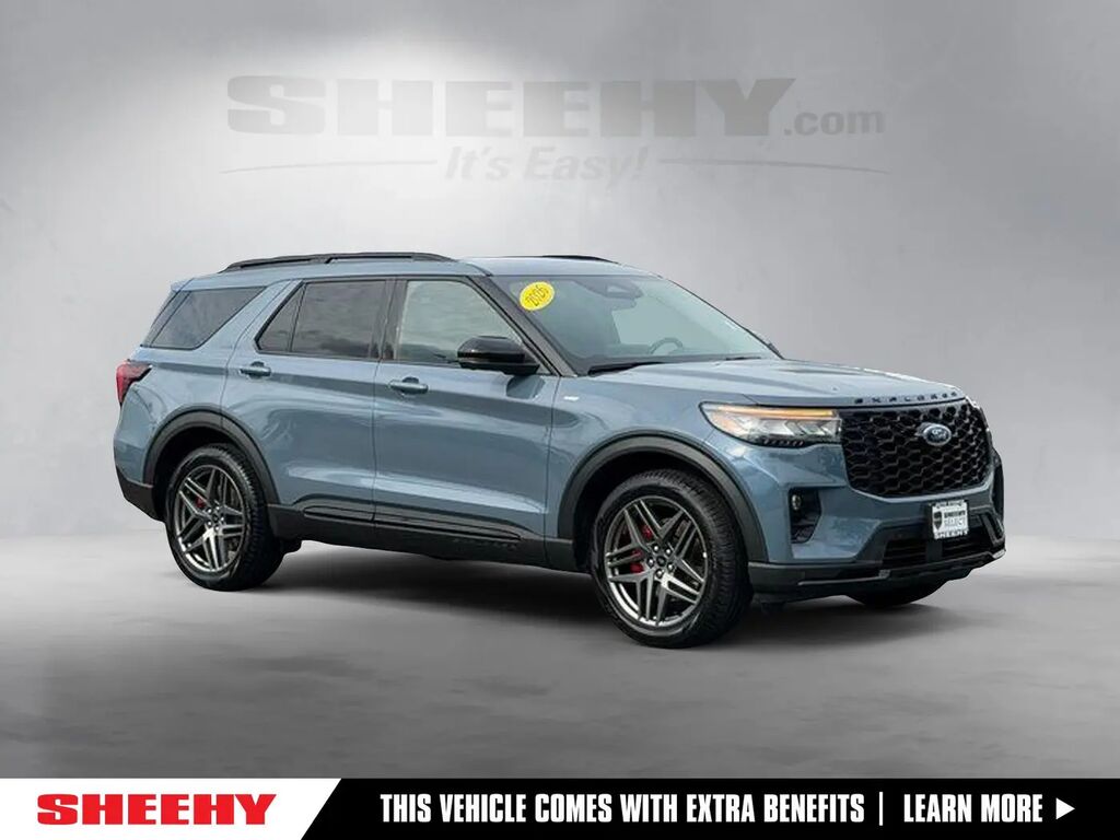 2026 Ford Explorer ST-Line — photo 1 of 13