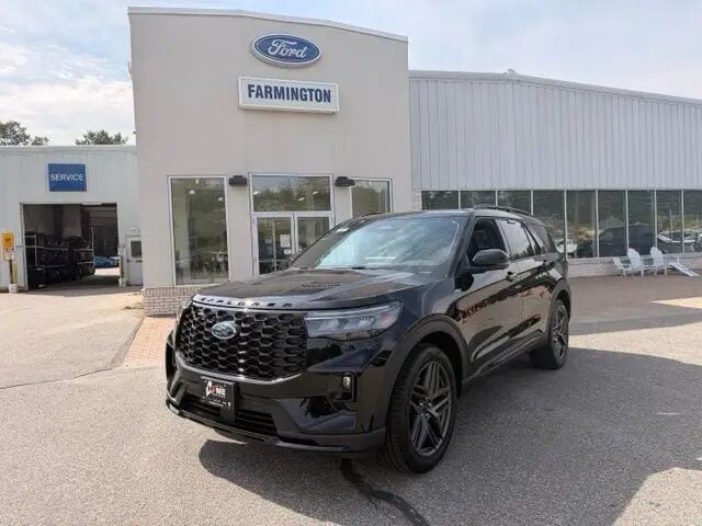 2026 Ford Explorer ST-Line — photo 1 of 41