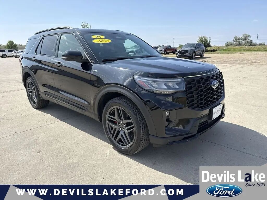 2025 Ford Explorer ST-Line — photo 1 of 13