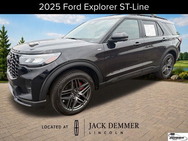 2025 Ford Explorer ST-Line — photo 1 of 22