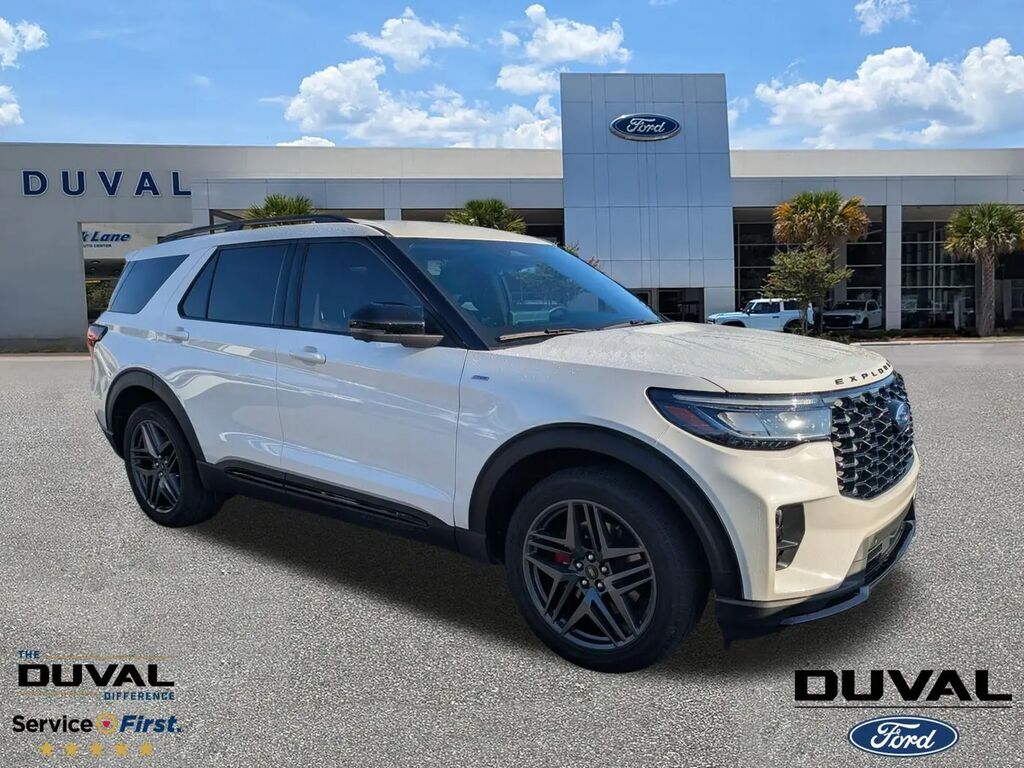 2025 Ford Explorer ST-Line — photo 1 of 32
